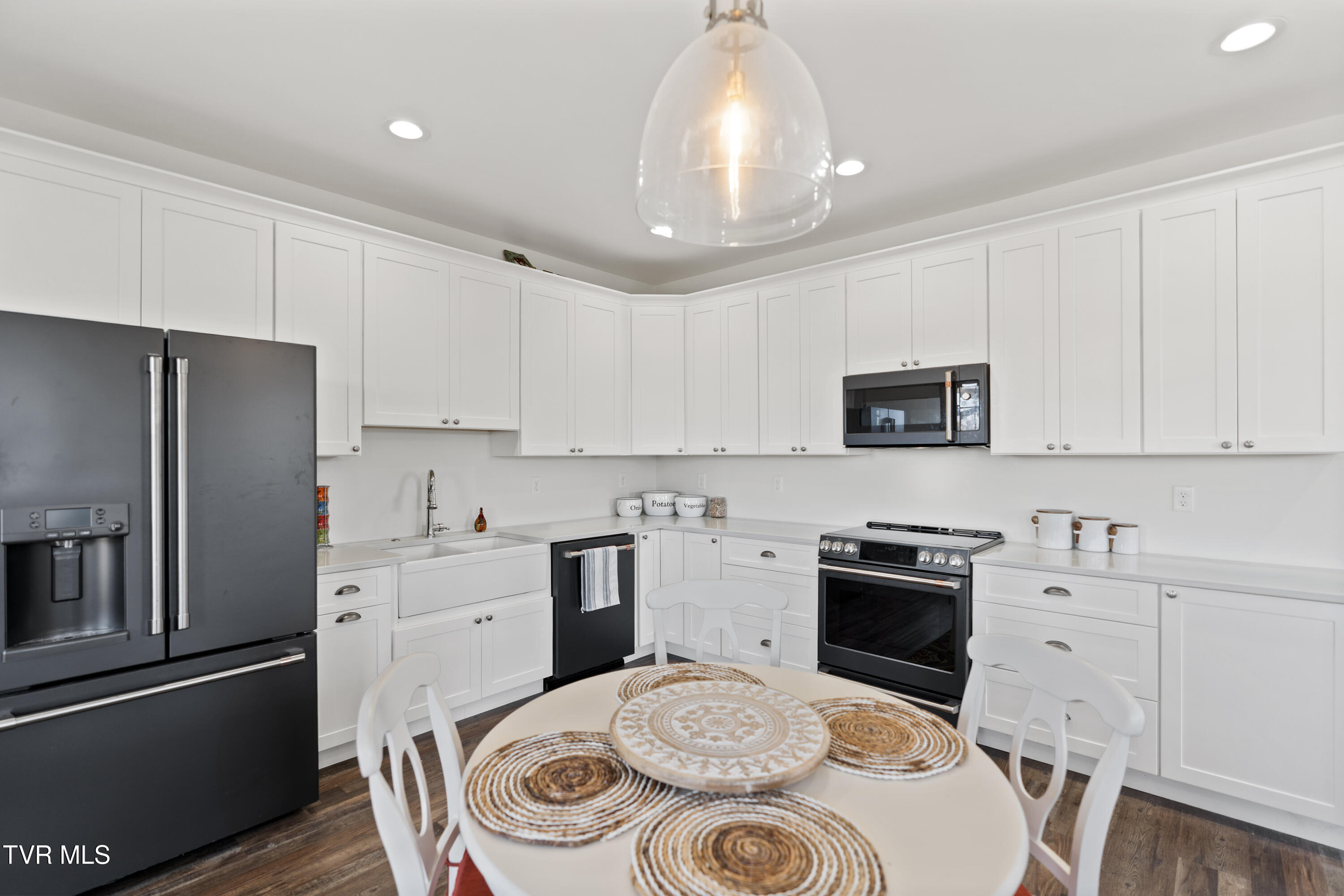 811 Grassy Creek Road Greeneville, TN 37743 - Photo 30 of 101 DSC09122