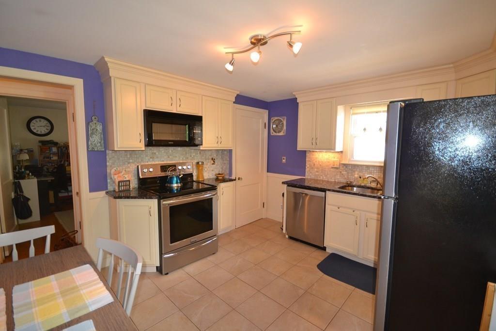 173 Powell Avenue Springfield, MA 01118 - Photo 11 of 39 Gallery Image 11