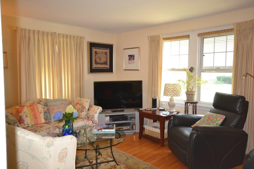 173 Powell Avenue Springfield, MA 01118 - Photo 5 of 39 Gallery Image 5