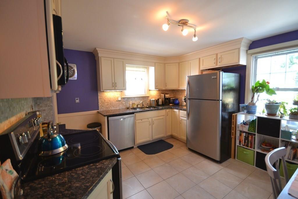 173 Powell Avenue Springfield, MA 01118 - Photo 10 of 39 Gallery Image 10