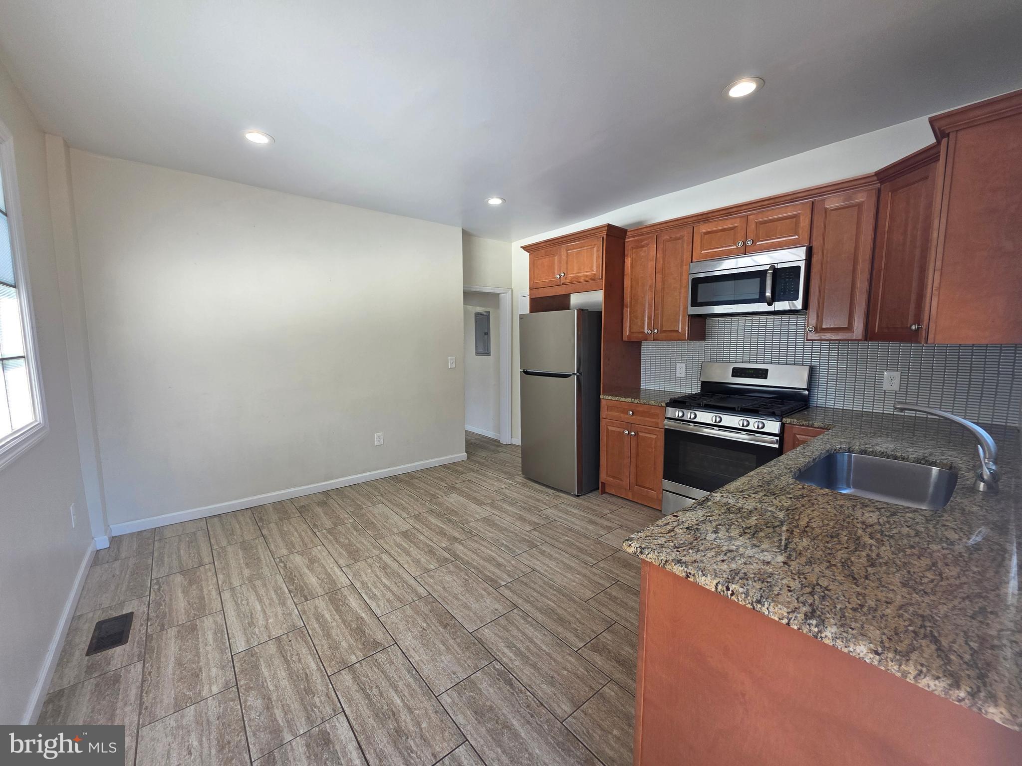 134 Klockner Road, Unit A Trenton, NJ 08619 - Photo 4 of 16