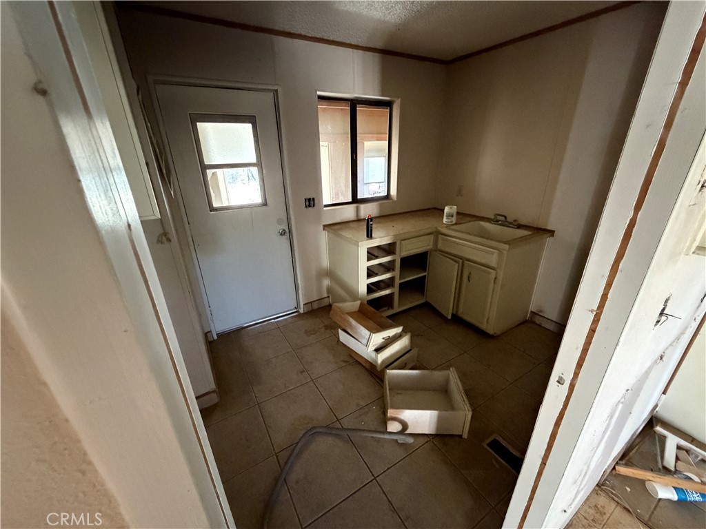 39175 Boulder Way Anza, CA 92539 - Photo 39 of 60 a view of living room with furniture and window