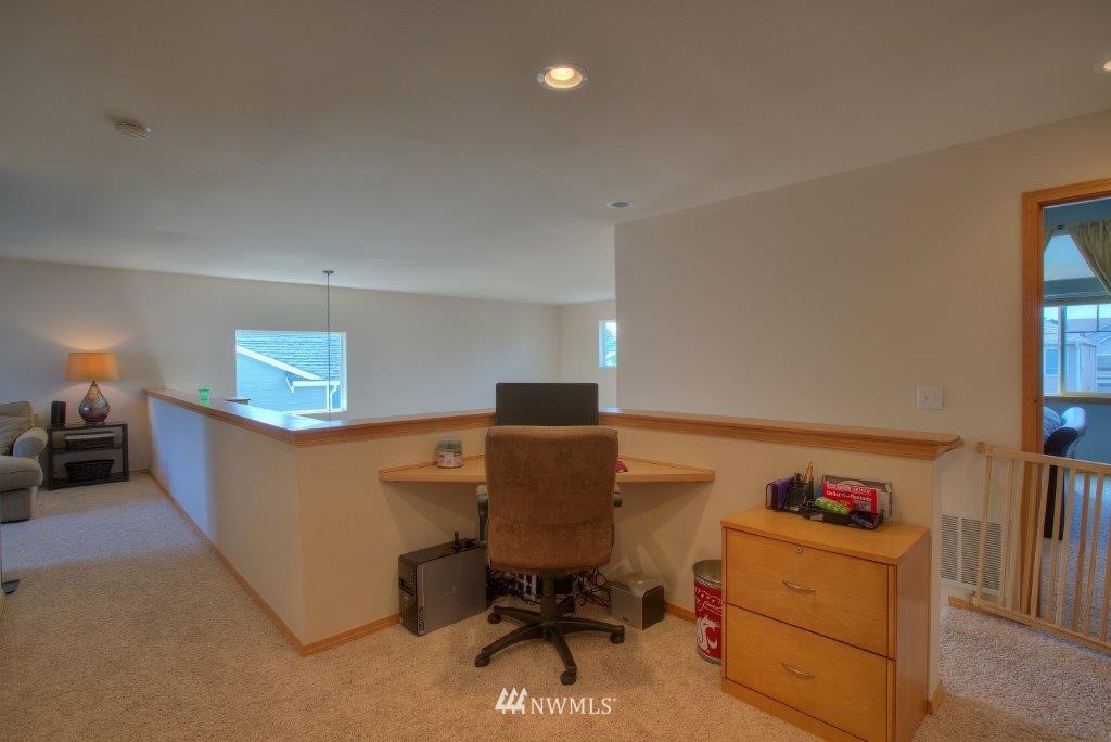 5140 Northeast 8th Street Renton, WA 98059 - Photo 15 of 17 Gallery Image 15