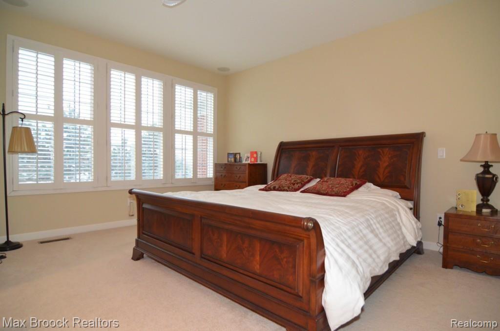3717 Tremonte Circle Rochester, MI 48306 - Photo 18 of 38 Master bedroom2.jpg