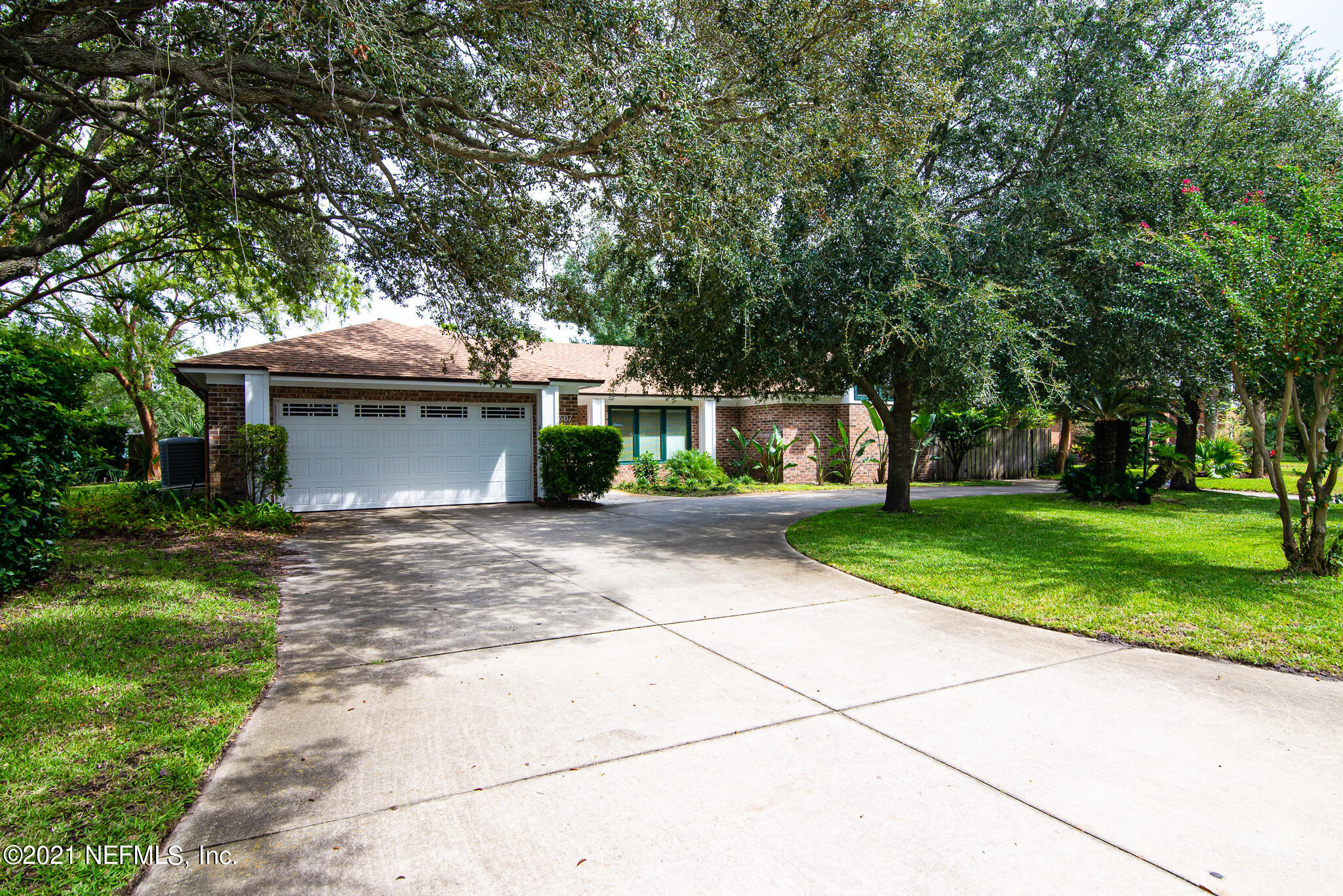 607 Valley Forge Road East Neptune Beach, FL 32266 - Photo 6 of 47 DSC_6576
