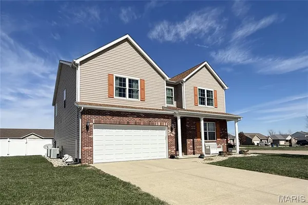 $375,000 | 605 Janet Court, New Baden, IL 62265