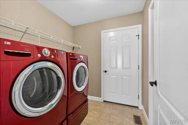 $375,000 | 605 Janet Court, New Baden, IL 62265