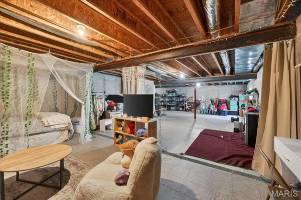 $375,000 | 605 Janet Court, New Baden, IL 62265