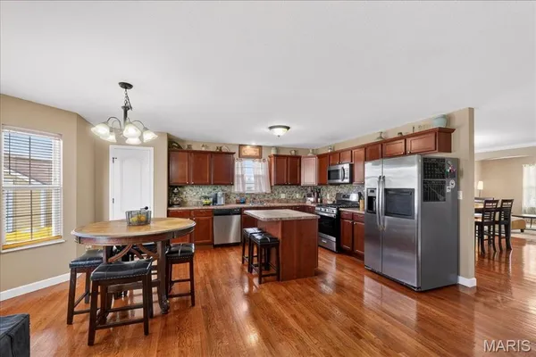 $375,000 | 605 Janet Court, New Baden, IL 62265