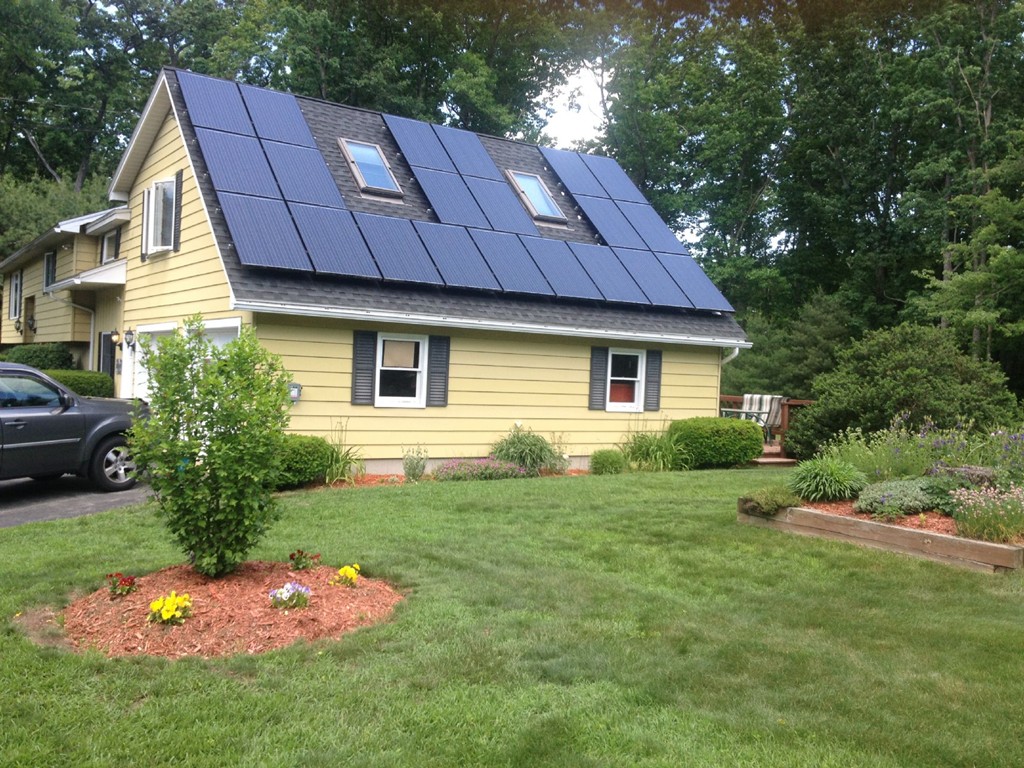 943 Reservoir Road Lunenburg, MA 01462 - Photo 3 of 20 Gallery Image 3