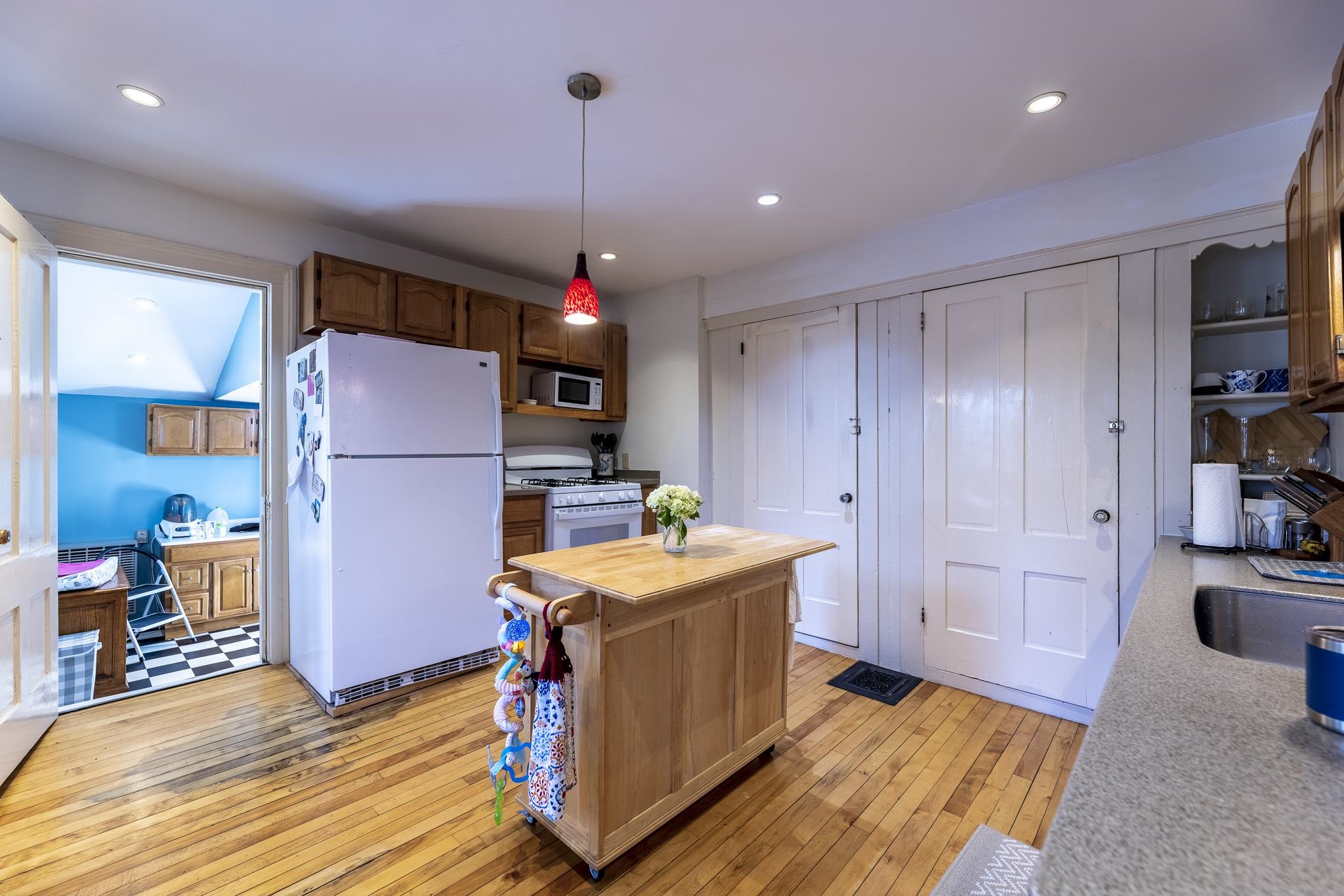 7 Abbott Street Lebanon, NH 03766 - Photo 3 of 34