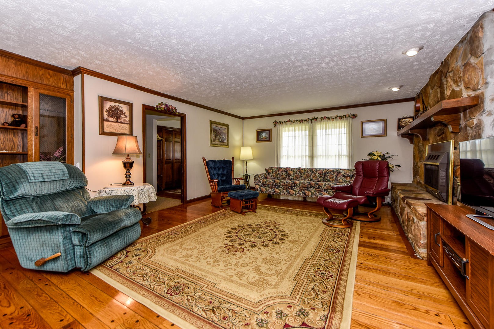137 Cold Stream Farm Road Madisonville, TN 37354 - Photo 7 of 40 Gallery Image 7
