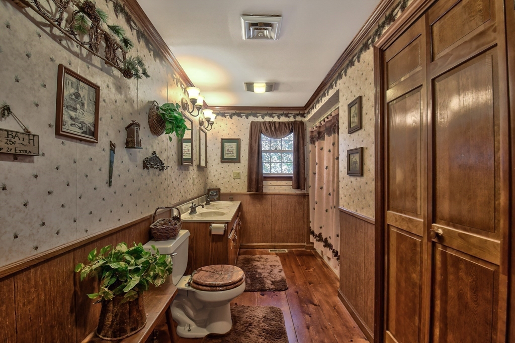 334 High Street Gardner, MA 01440 - Photo 21 of 31