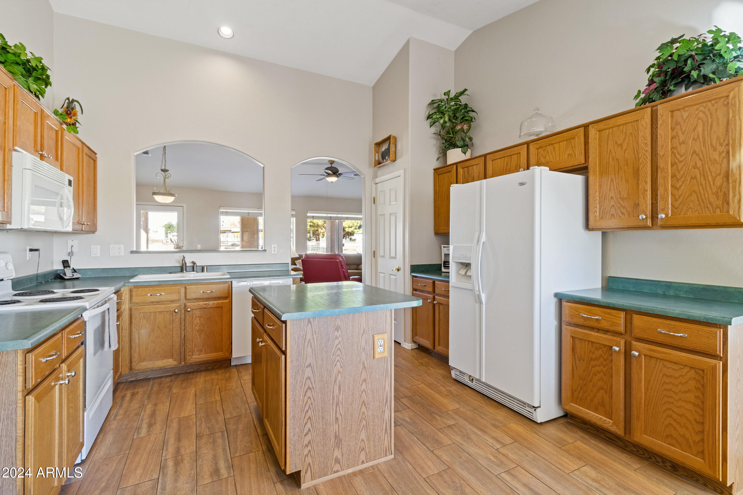 25350 West Riverside Street Buckeye, AZ 85326 - Photo 4 of 19 Kitchen