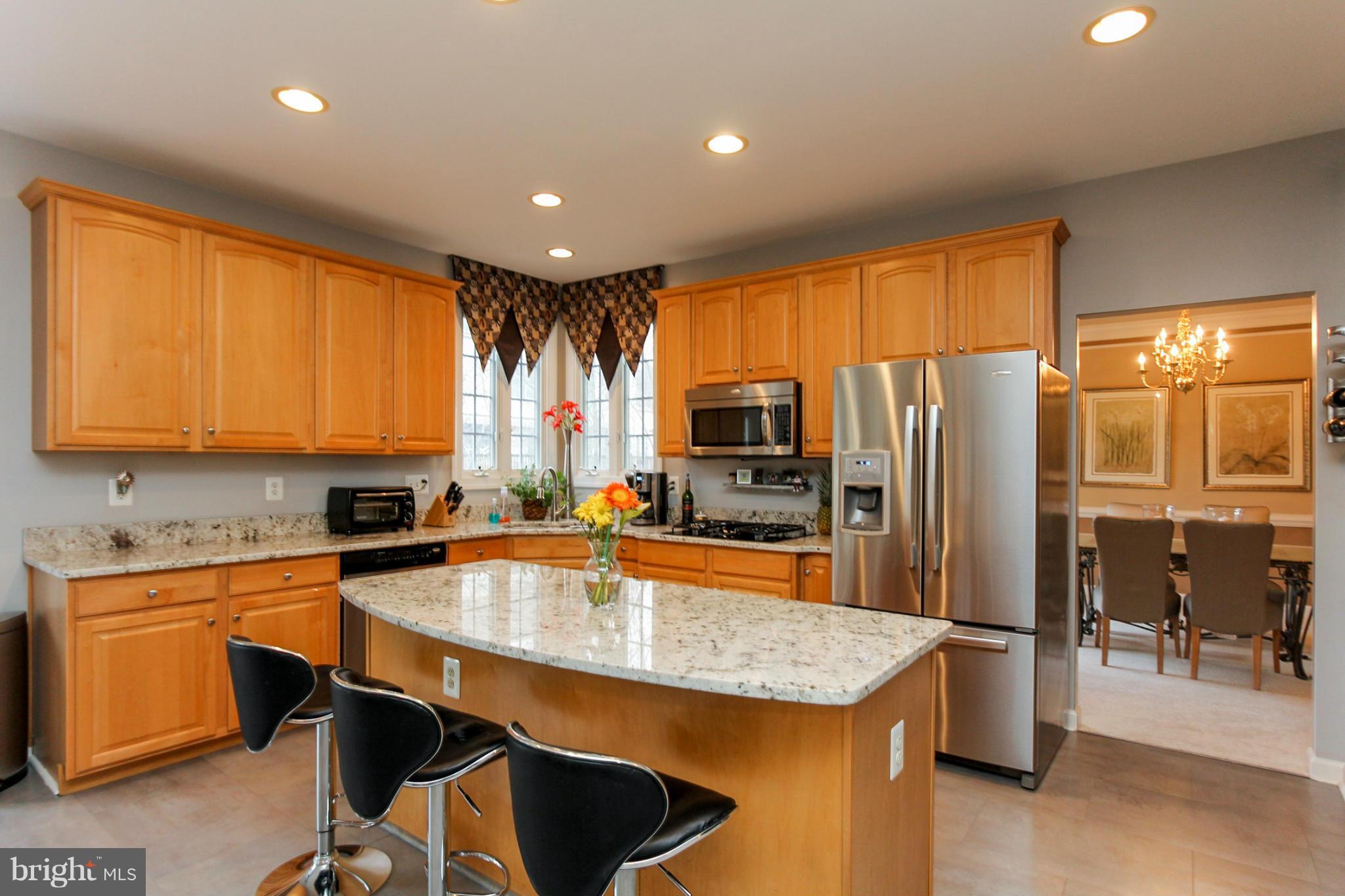 6823 Woolin Place Springfield, VA 22150 - Photo 7 of 27 Kitchen