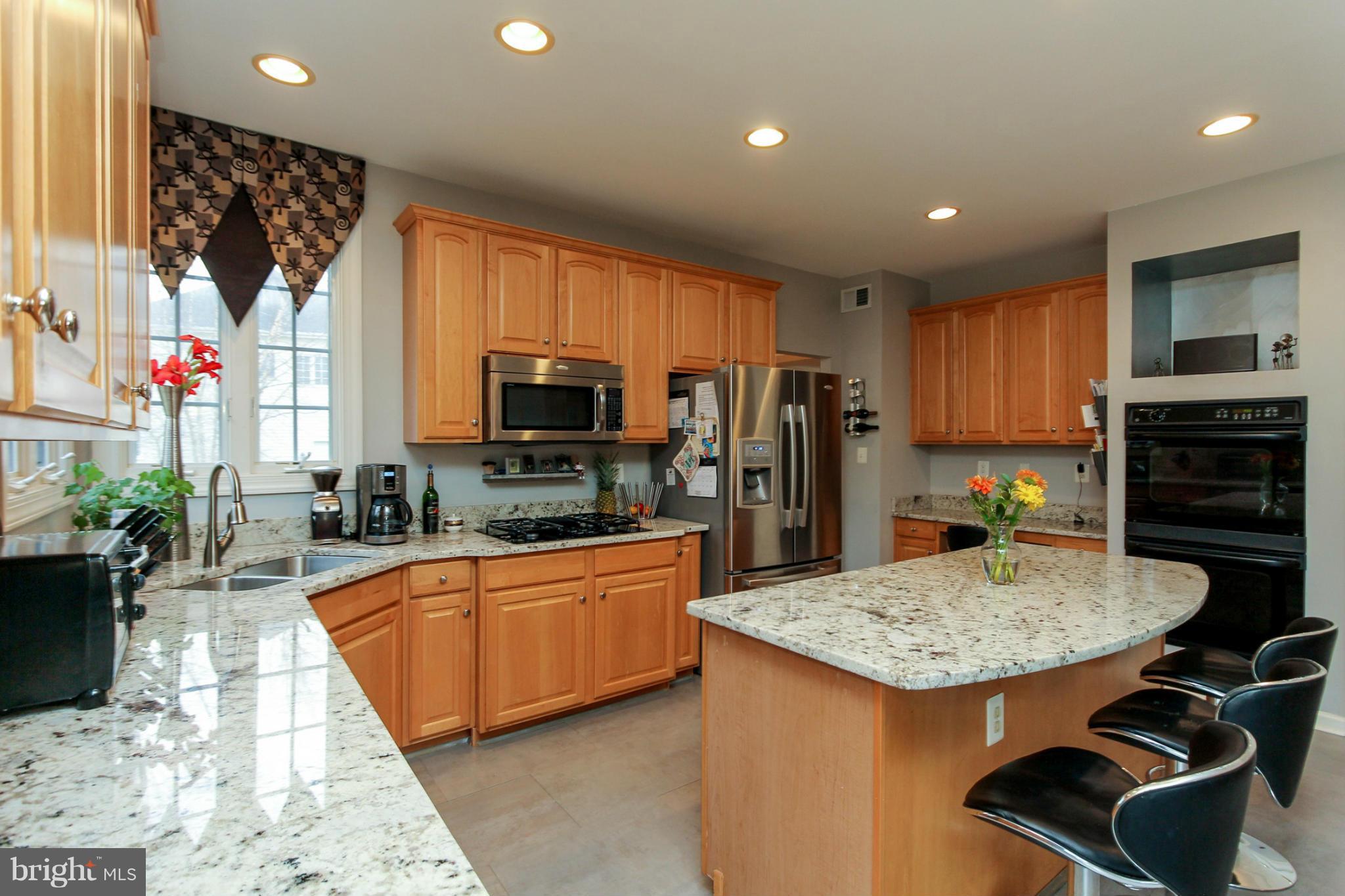 6823 Woolin Place Springfield, VA 22150 - Photo 9 of 27 Kitchen