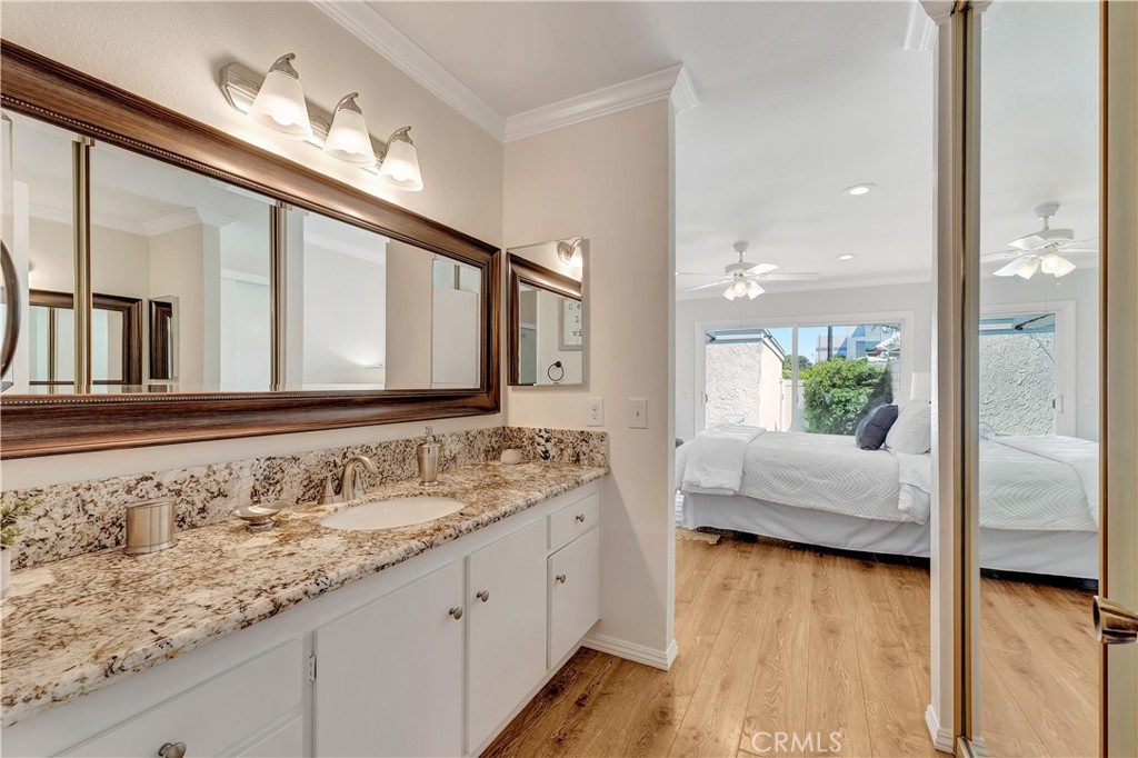 5371 Victoria Place Westminster, CA 92683 - Photo 21 of 48 Main bedroom 3/4 bathroom