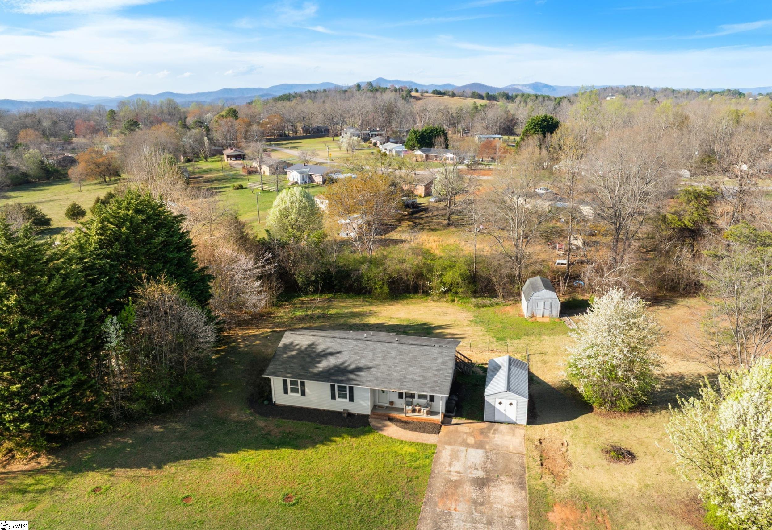 110 North Blue Ridge Circle Pickens, SC 29671 - Photo 27 of 32