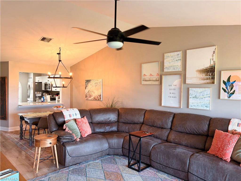 605 Augusta Boulevard, Unit 14 Naples, FL 34113 - Photo 7 of 19