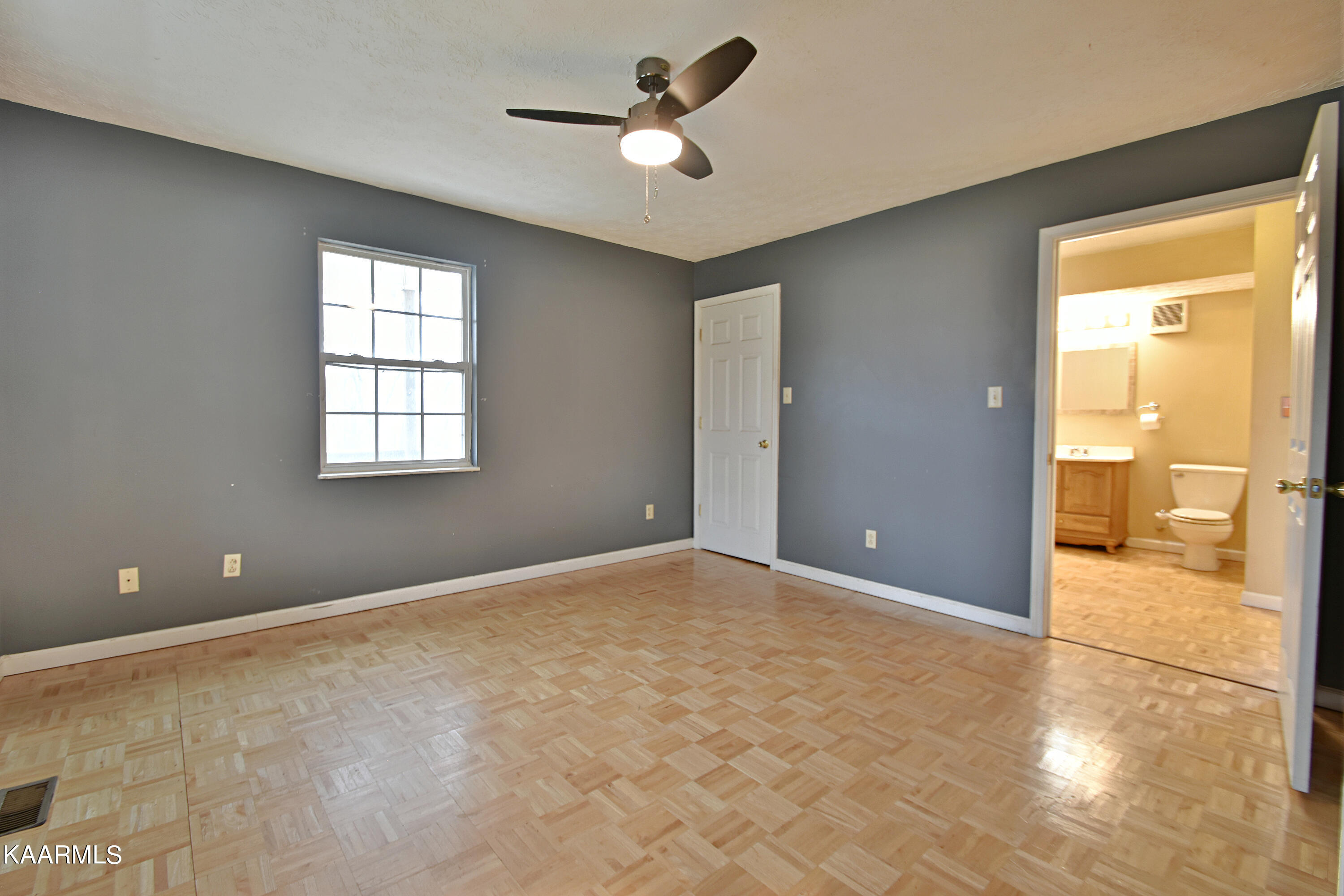 131 Duke Lane Luttrell, TN 37779 - Photo 10 of 29 DSC_2309 (1)