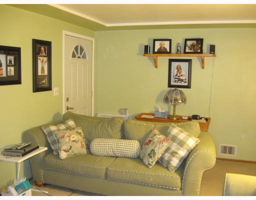 1540 Rutherford Avenue Beechview, PA 15216 - Photo 5 of 10 Living Room.