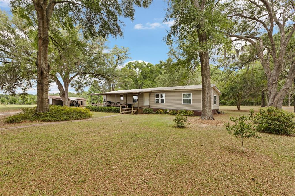 6689 Southeast 55th Street Trenton, FL 32693 - Photo 1 of 83