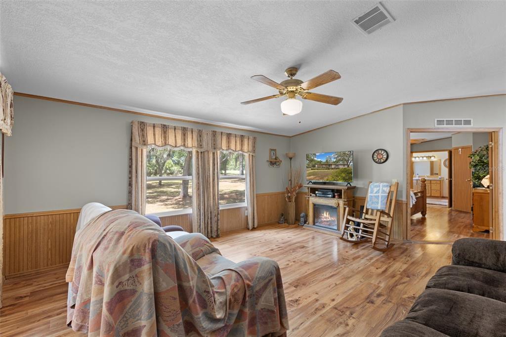 6689 Southeast 55th Street Trenton, FL 32693 - Photo 13 of 83