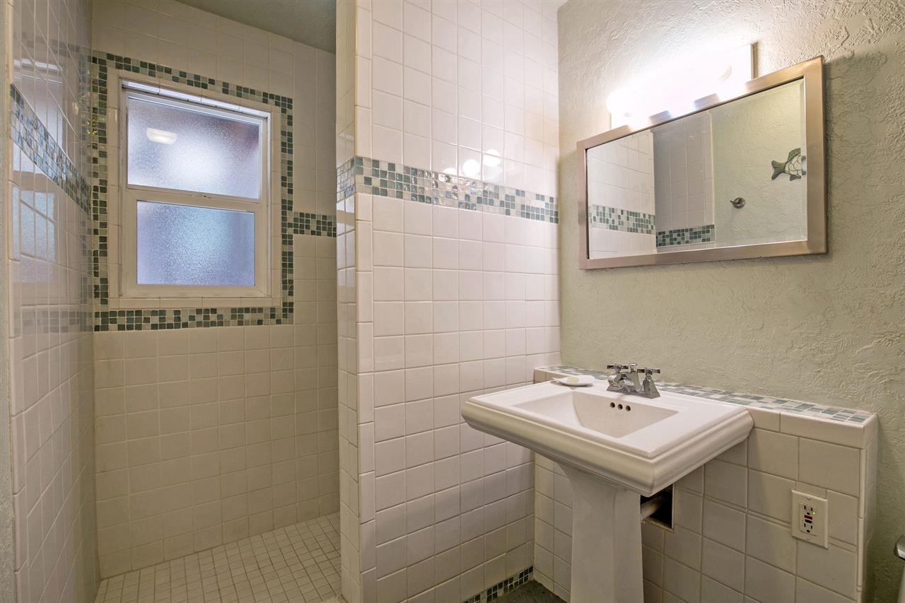 11275 Beacon Road Truckee, CA 96161 - Photo 13 of 20 Gallery Image 13