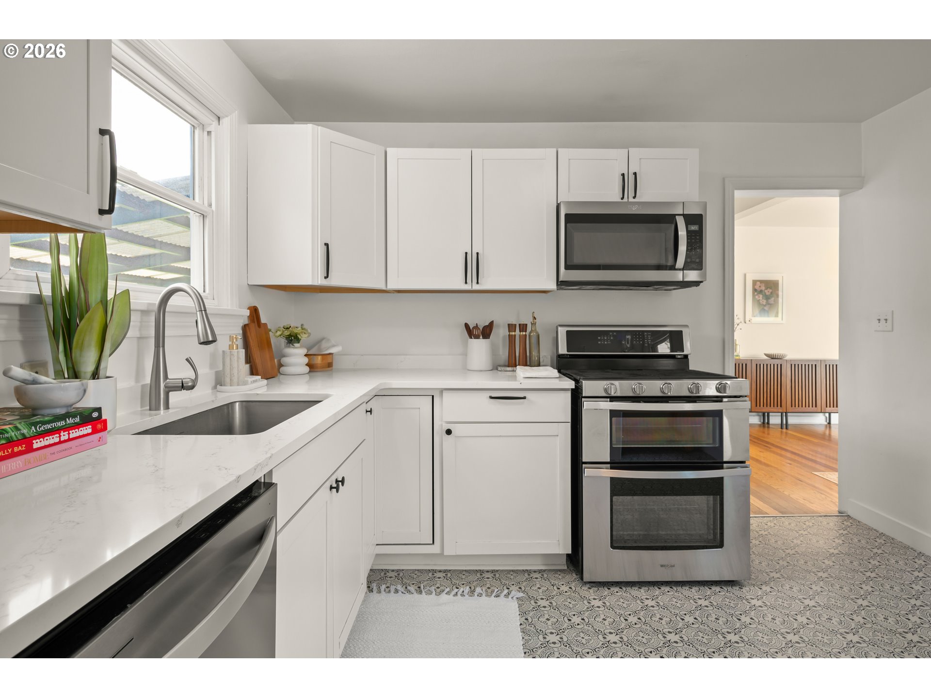 2661 Harris Street Eugene, OR 97405 - Photo 16 of 48