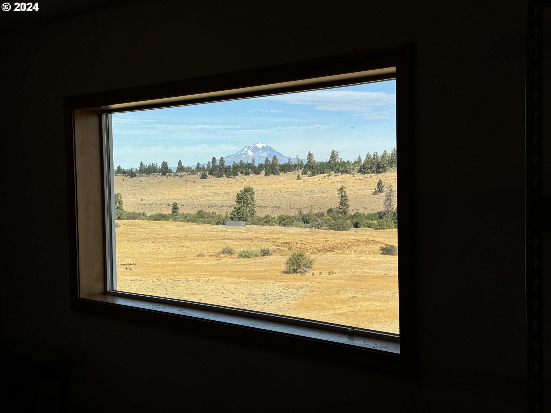 19 Newton Road Centerville, WA 98613 - Photo 29 of 48 a view of sky from window