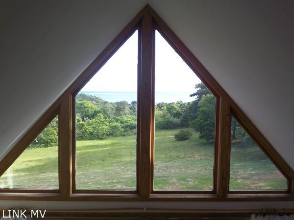 7 Windward Road Edgartown, MA 02539 - Photo 10 of 12 http://d1qzqeyxiitrap.cloudfront.net/photos/18815/600/e001e378.jpg
