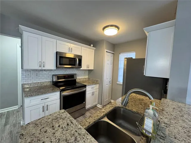 $1,800 | 105 Hawkstone Way, Alpharetta, GA 30022