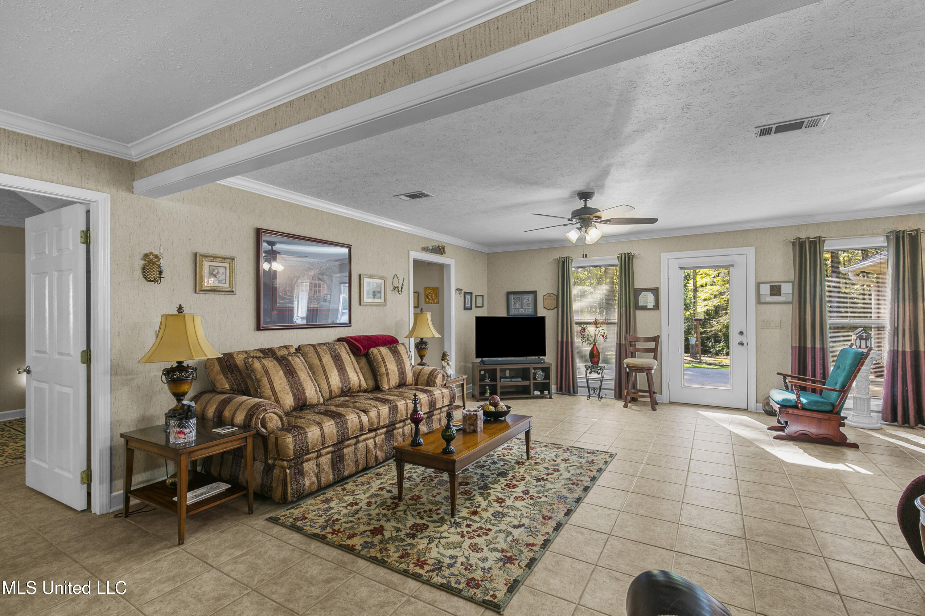 1908 Timberlake Place Byram, MS 39272 - Photo 16 of 65 1908 Timber Lake-17