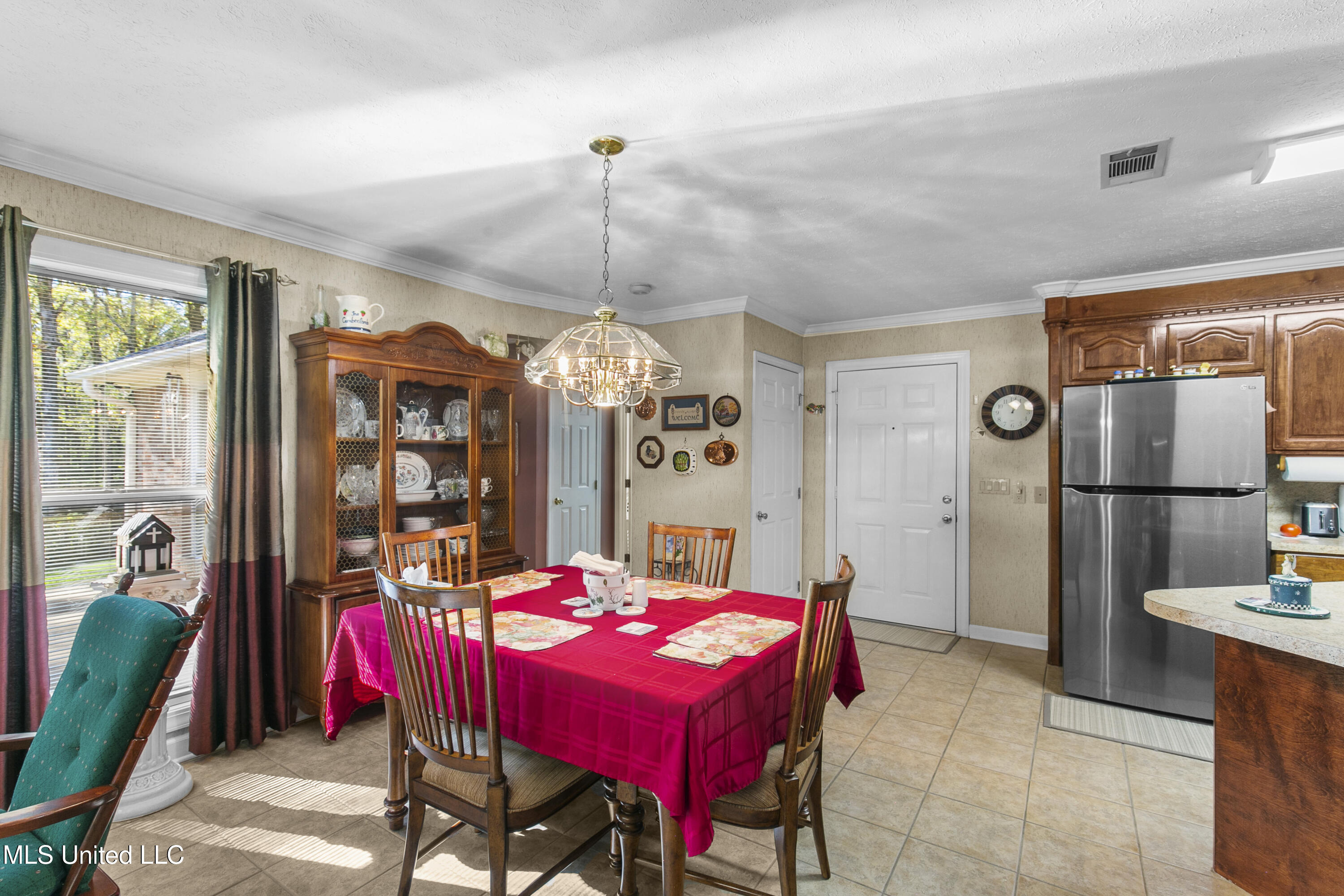 1908 Timberlake Place Byram, MS 39272 - Photo 19 of 65 1908 Timber Lake-20