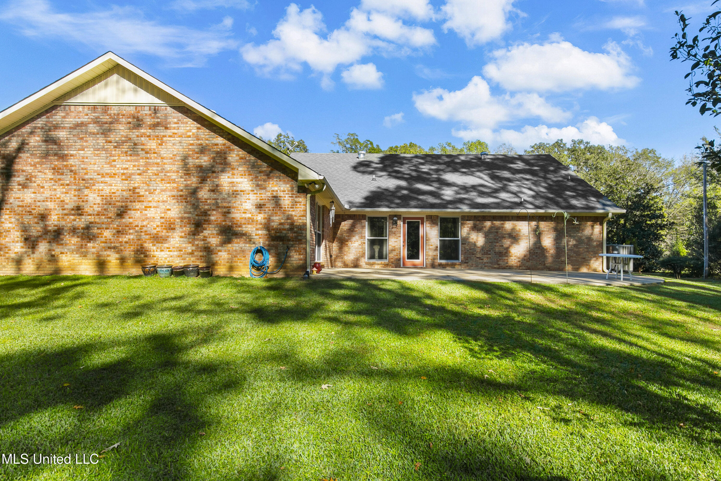 1908 Timberlake Place Byram, MS 39272 - Photo 46 of 65 1908 Timber Lake-48