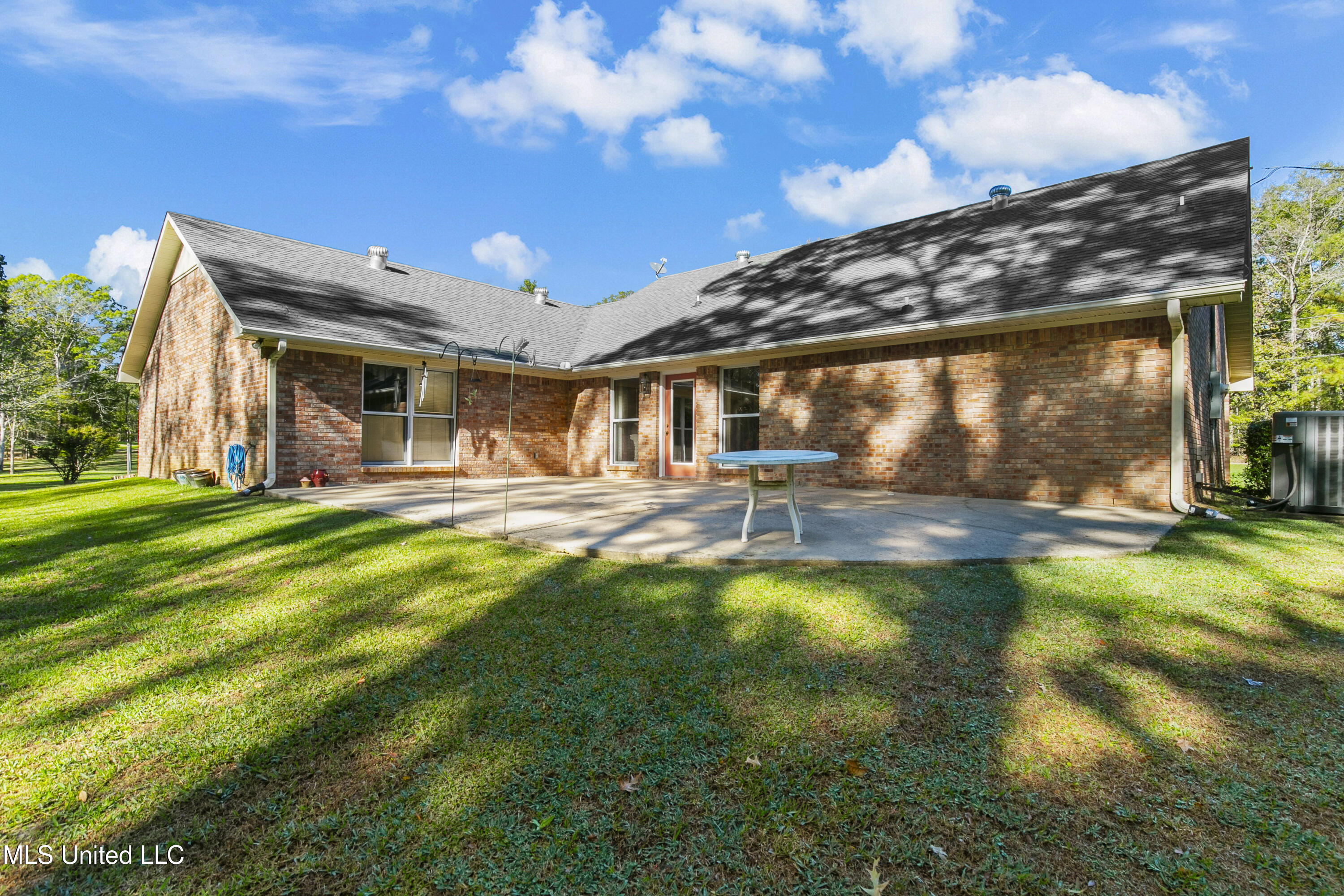 1908 Timberlake Place Byram, MS 39272 - Photo 47 of 65 1908 Timber Lake-49