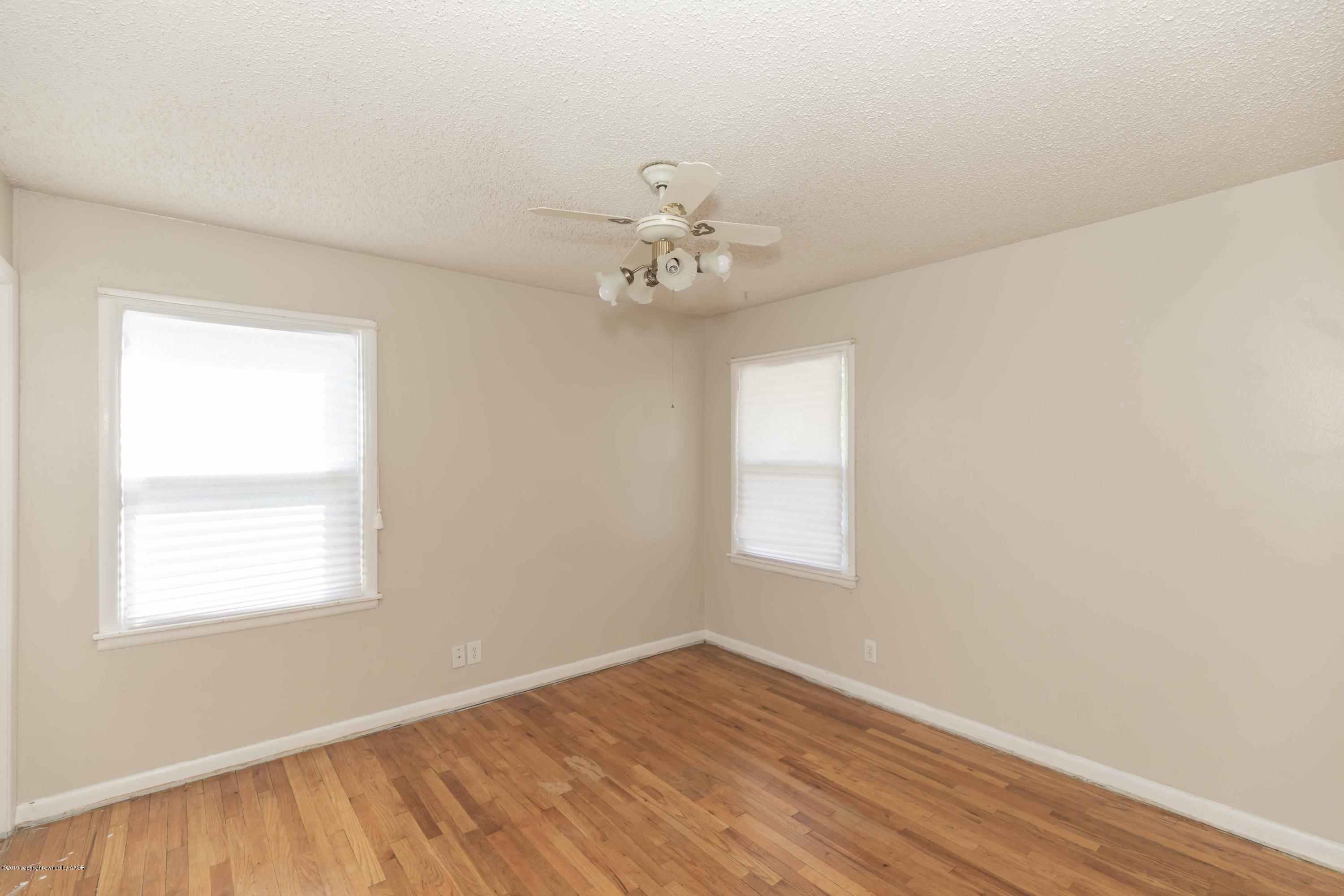 3524 Lometa Drive Amarillo, TX 79109 - Photo 15 of 21 a view of an empty room with a window