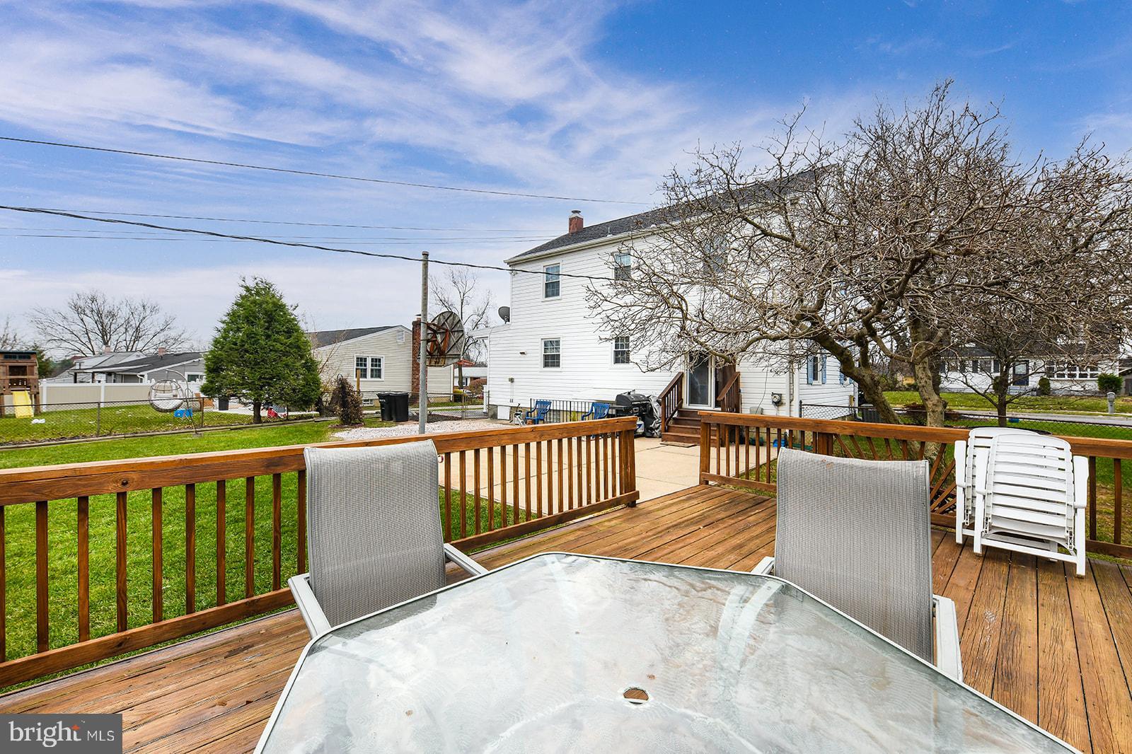 2109 Kalb Manor Road Baltimore, MD 21244 - Photo 41 of 49 Large Deck