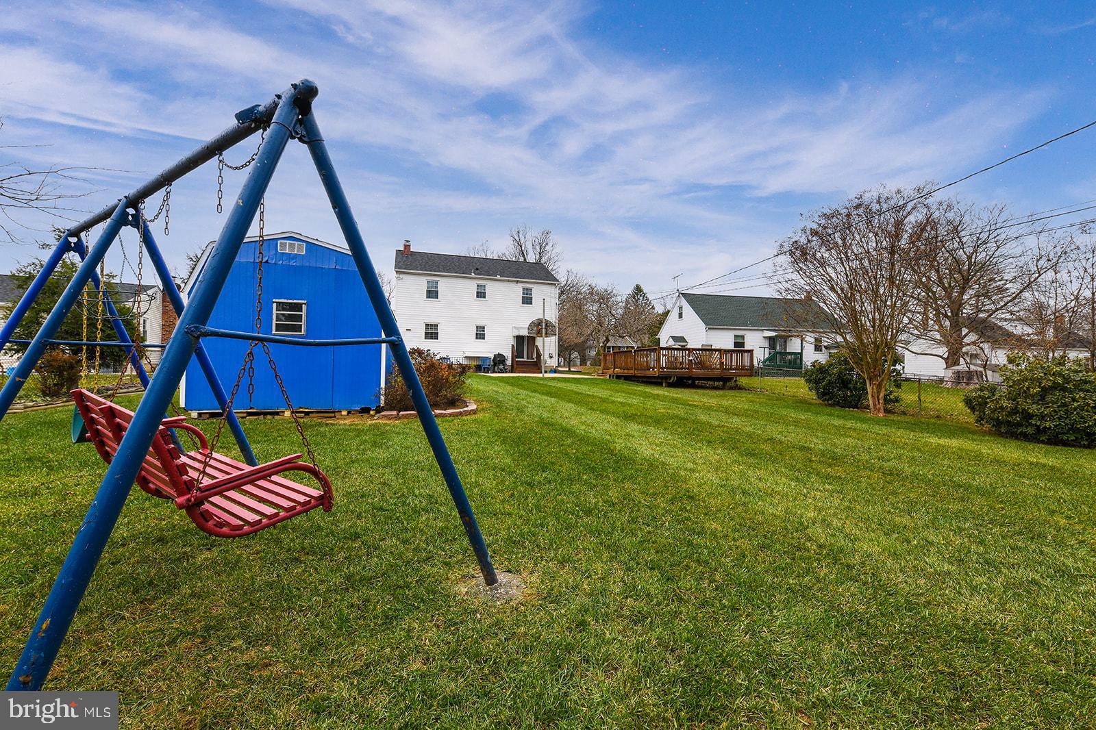 2109 Kalb Manor Road Baltimore, MD 21244 - Photo 45 of 49 2 Person Swing