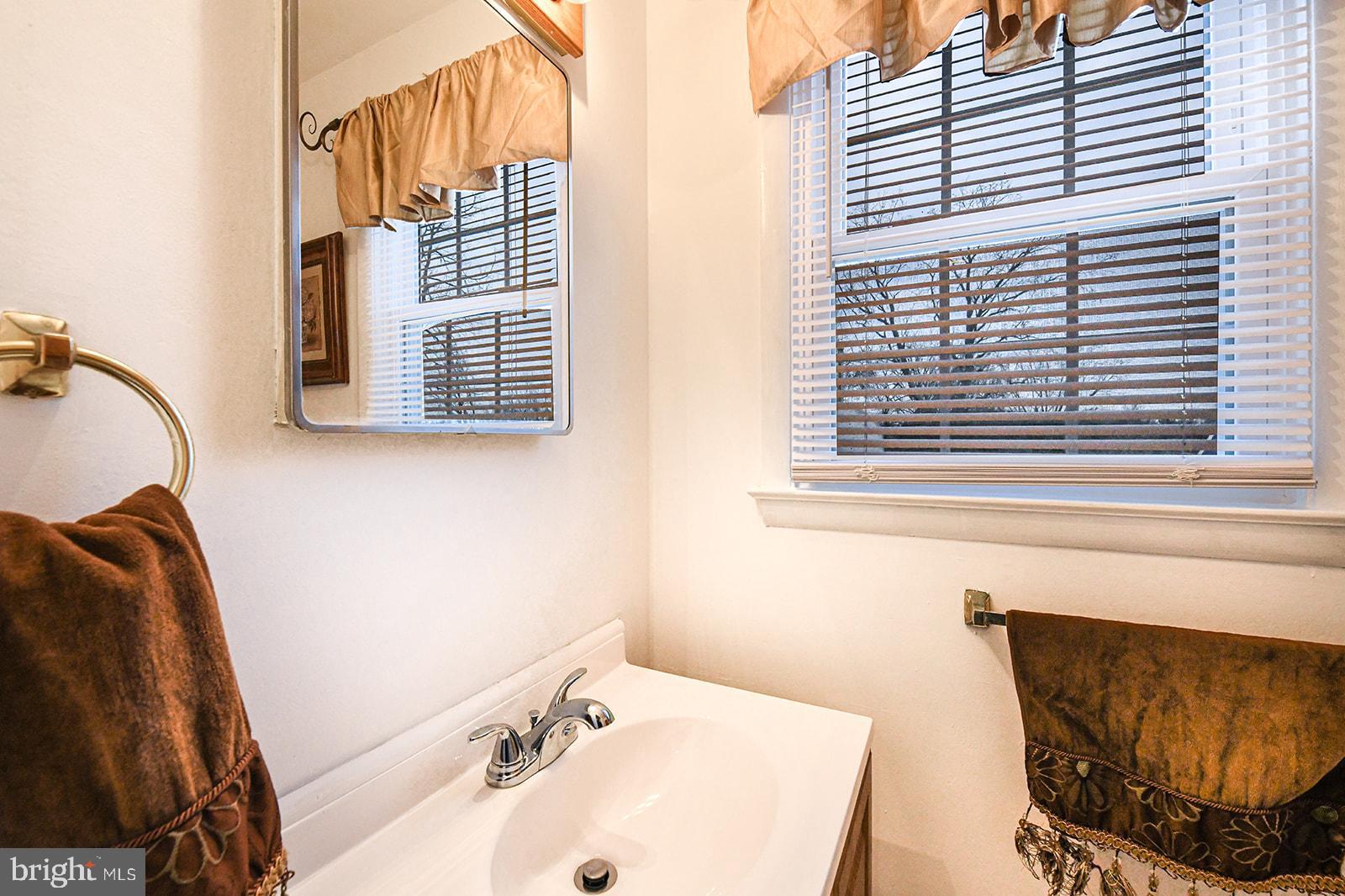 2109 Kalb Manor Road Baltimore, MD 21244 - Photo 8 of 49 Half Bath