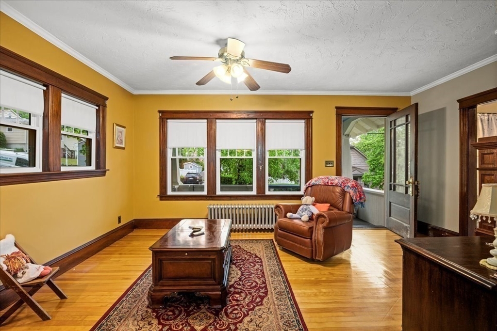 39 Kosta Street Worcester, MA 01607 - Photo 11 of 41 Gallery Image 11