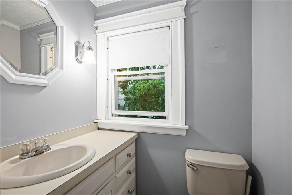 39 Kosta Street Worcester, MA 01607 - Photo 26 of 41 Gallery Image 26