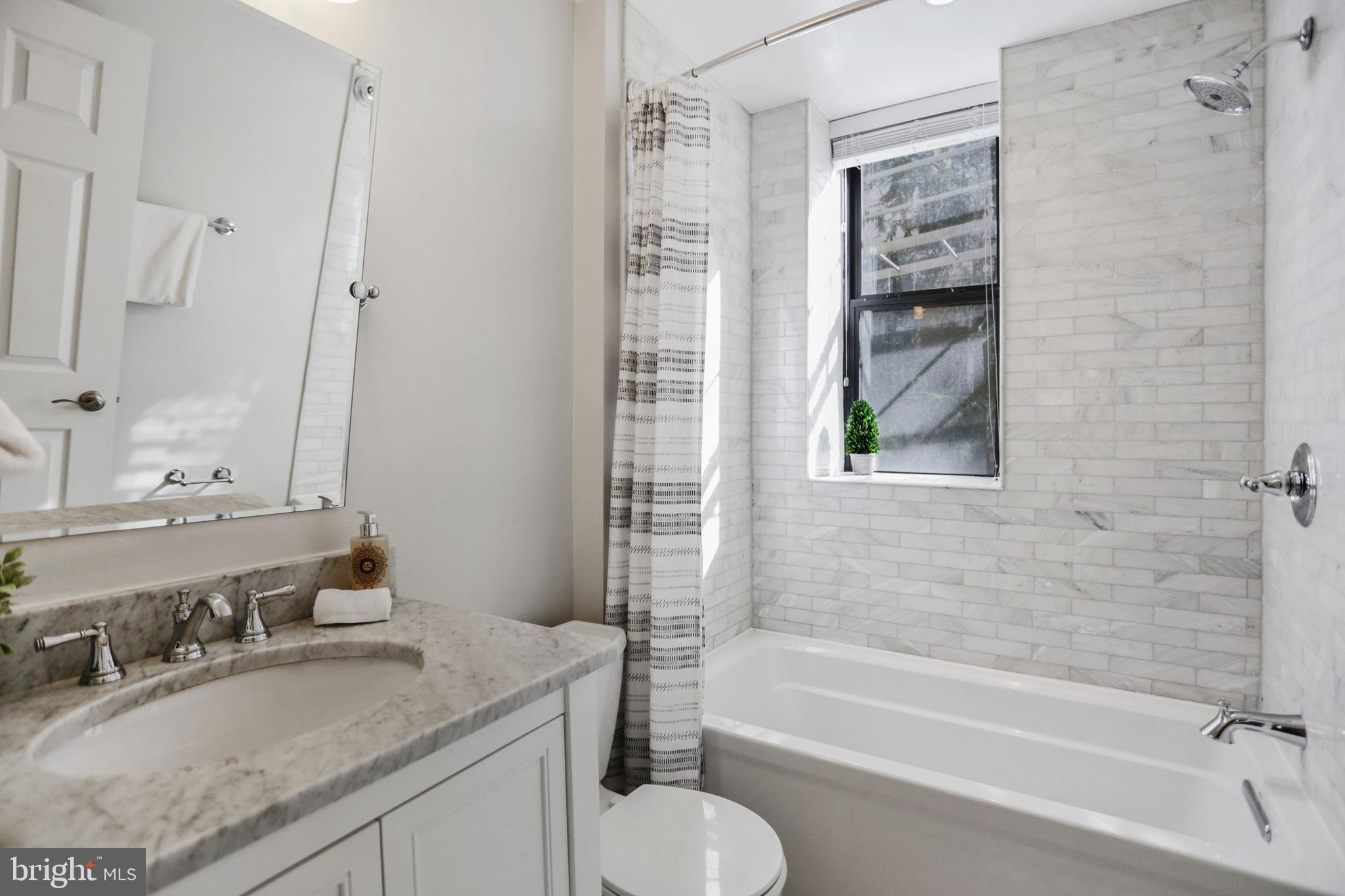 2633 Adams Mill Road Northwest, Unit 102 Washington, DC 20009 - Photo 12 of 36