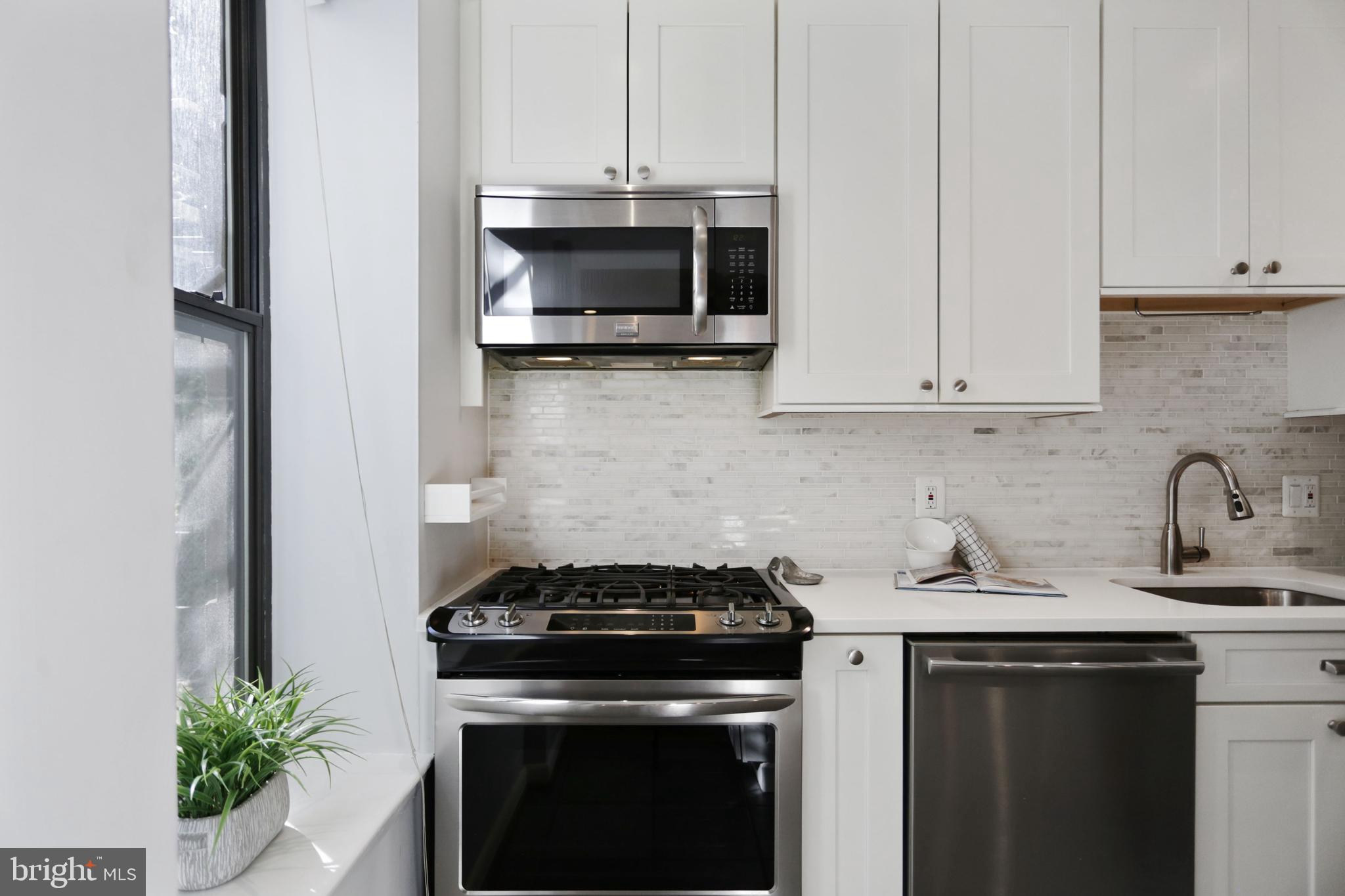 2633 Adams Mill Road Northwest, Unit 102 Washington, DC 20009 - Photo 7 of 36