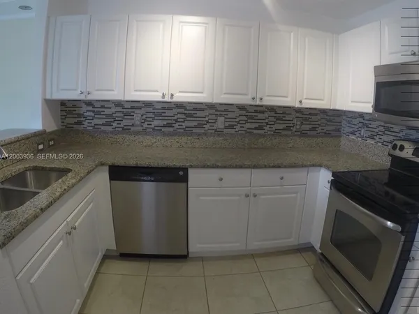 $2,980 | 11401 Northwest 89th Street, Unit 105, Doral, FL 33178