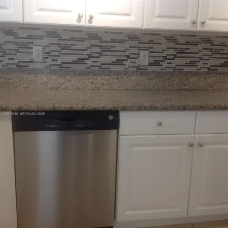 $2,980 | 11401 Northwest 89th Street, Unit 105, Doral, FL 33178