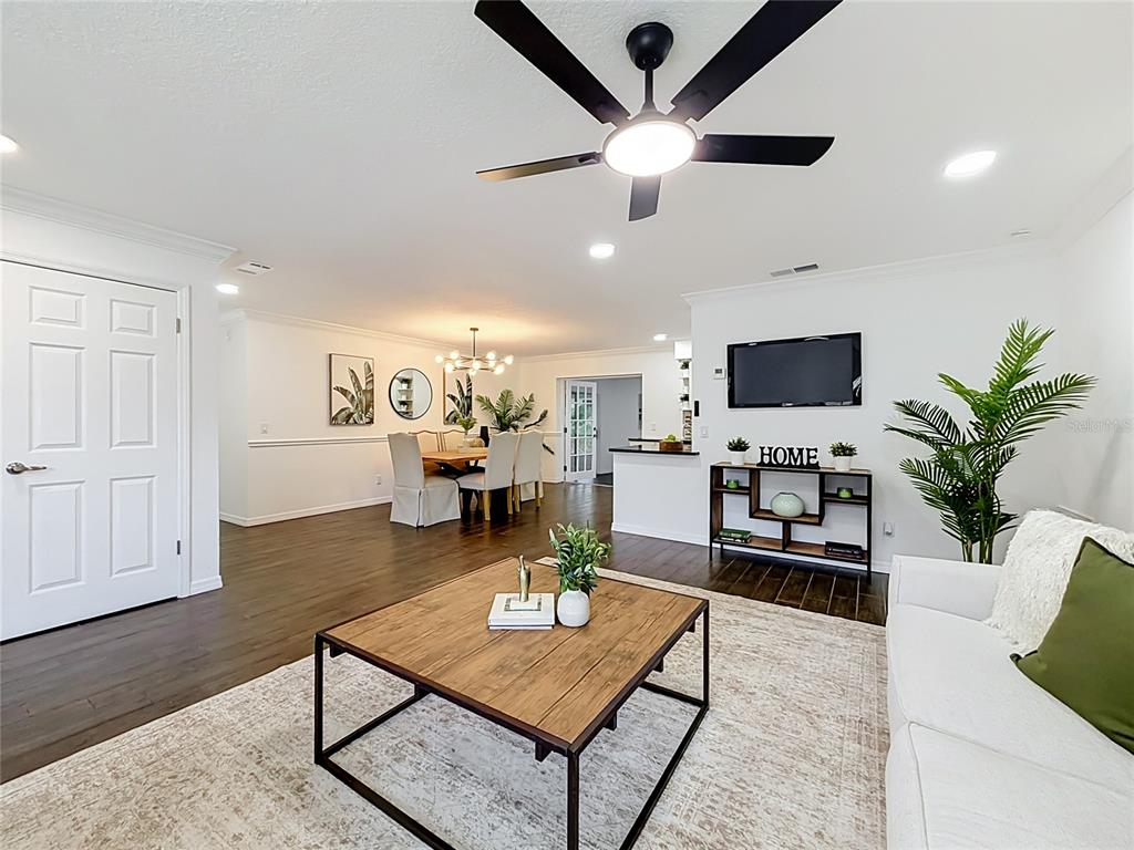 458 Weathersfield Avenue Altamonte Springs, FL 32714 - Photo 3 of 32