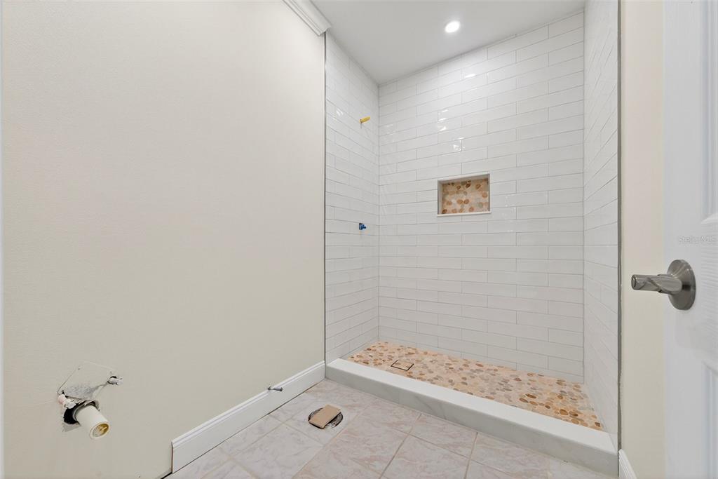 7108 Midnight Pass Road Sarasota, FL 34242 - Photo 29 of 83
