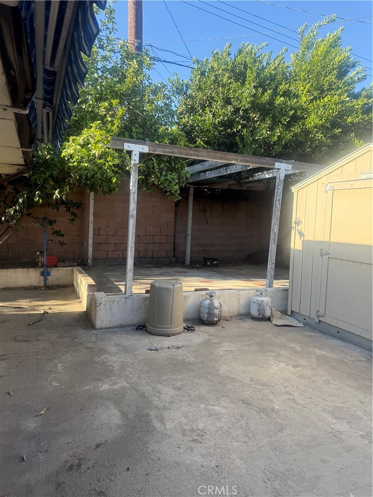 822 East Virginia Street Rialto, CA 92376 - Photo 37 of 43