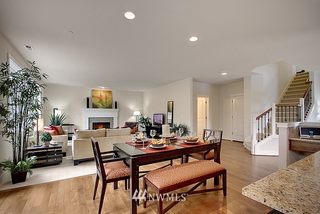 22101 38th Avenue Southeast Bothell, WA 98021 - Photo 4 of 13